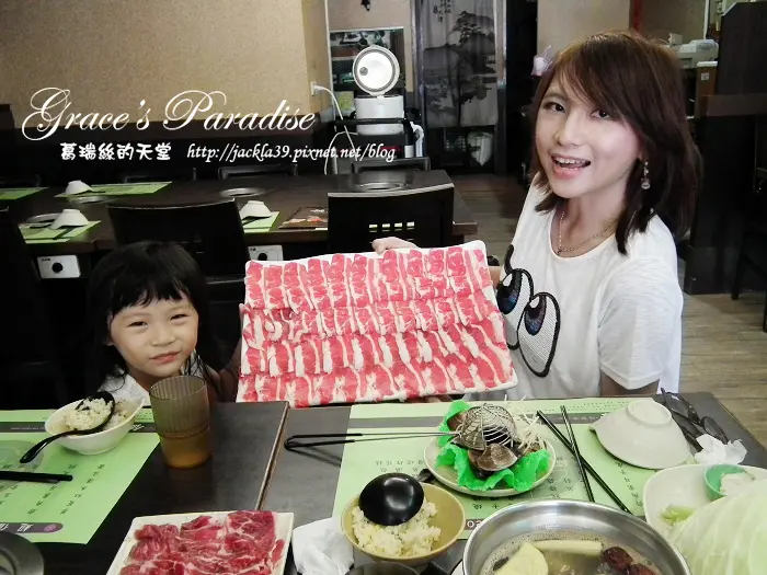 【大直 美食】鍋饕精饌涮涮鍋--肉盤鮮嫩又好吃！無肉不歡者的天堂，CP值超高，大推薦！