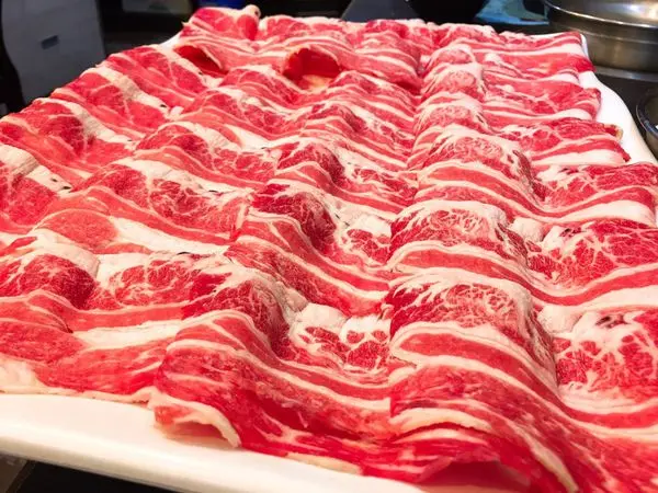 [台北] 台北必吃！鍋饕精緻涮涮鍋 ☆ 大直捷運美食 ★ 打卡免費送肉 ◎ 附菜單