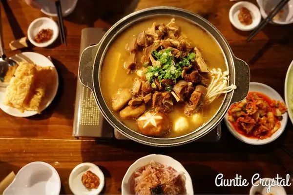 【台北美食推薦】車庫 羊肉湯鍋 每年都要來進補一下的冬季限定羊肉爐推薦！(合江街 必吃)