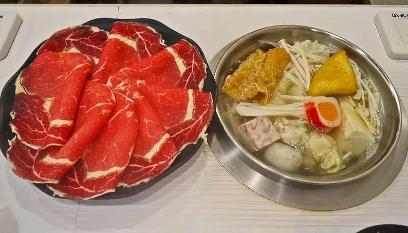 台北 加賀屋涮涮鍋 多晚都可以吃到的火鍋(營業到早上八點),吃個火鍋當宵夜吧!!