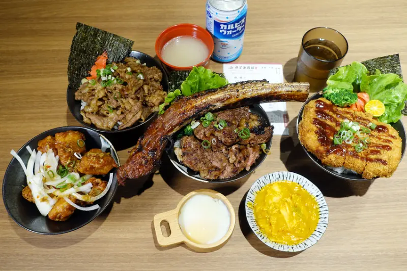 坪林站牛丁次郎坊新店支店，頂級肉品製作、中南部價格且雞湯飲料無限供應的新店好吃牛肉丼飯