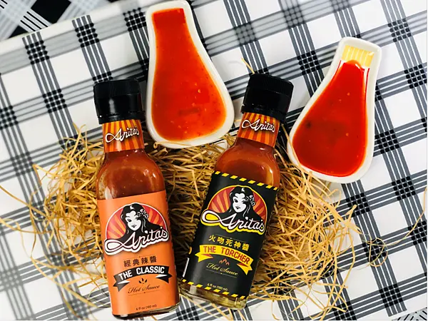 【台東美食￭宅配】Anitas Hot sauce安妮塔手工辣醬￭經典辣醬+火吻死神醬(特辣) x 挑戰你的味蕾神經！嗆辣刺激我很尬意、結合台東農產，創造完美讚嘆║ 辣椒醬推薦、宅配美食推薦