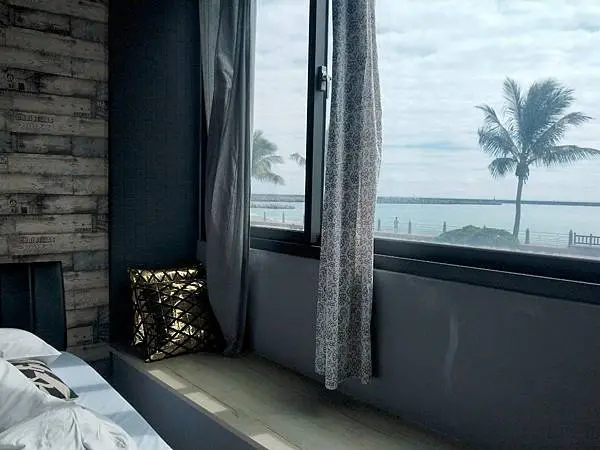 住宿【花蓮。旅人時光】海濱街四房包棟民宿｜半海景房｜鄰近夜市