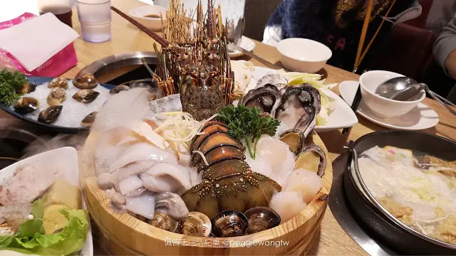 新開幕!吾皇大大朕的鍋物：帝王食補大舕鱘龍魚鍋.野生龍蝦 九種湯頭鮮醇回甘 (2021菜單)︱南西商圈 中山站