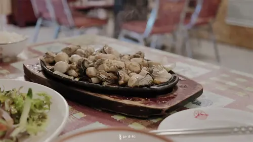 田中漁夫｜屏東海鮮｜恆春美食｜無菜單料理｜鐵板鮮蚵、涼拌花枝、松露海鮮燉飯都推！