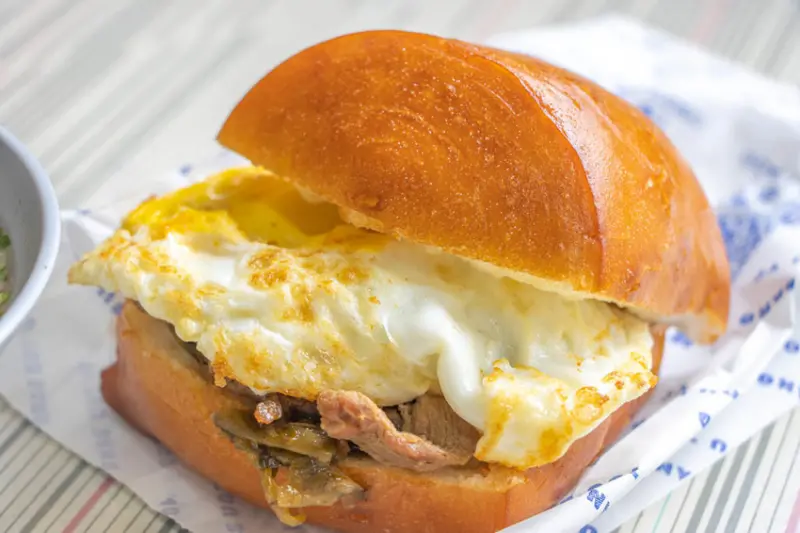 彰化秀水，腐頭幫，炸饅頭外酥內軟香氣滿~ - 微笑Joe幸運