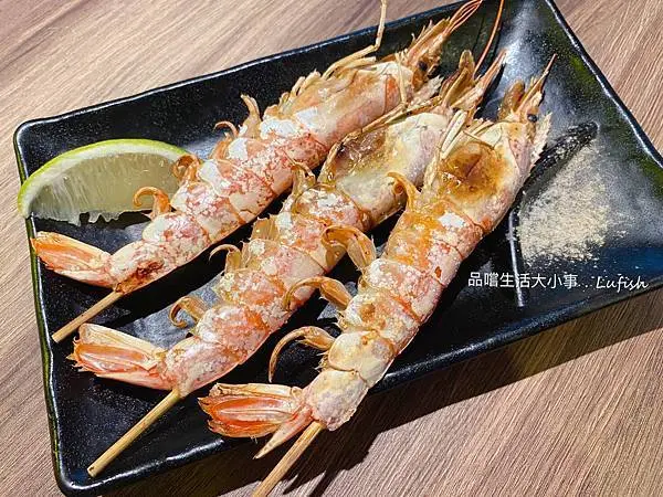 【食記－串在一起】 平價/串燒生啤  東區平價串燒  烤肉人員很帥XD