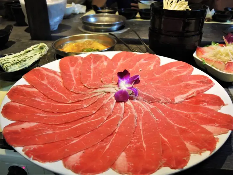 川之流精緻涮涮鍋 長安店｜18oz獨享霜降牛肉鍋！大推店家熬煮番茄湯底！中山火鍋推薦&中山區聚餐推薦 2019/09/20