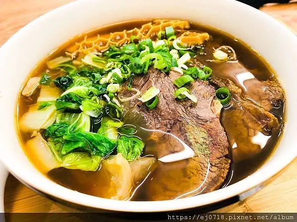 |美食|新北永和 饗味牛肉麵 永和2號店/軟嫩牛肉/清澈不油膩湯頭/銷魂美味咖哩/真材實料的用心美味/中永和美食推薦