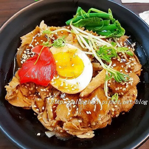 小祿ㄟ小食記 / 七福神秘製膠醬職人(丸)丼飯專賣店 / 近高醫