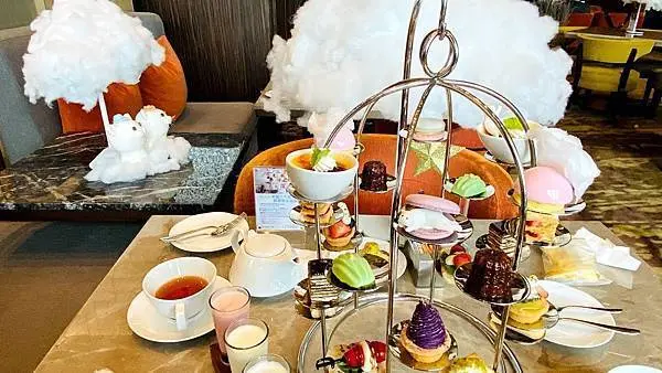 台北最夢幻的下午茶【The Lounge大廳酒吧台北六福萬怡酒店】JC CAT鳥籠雙人下午茶/跟著雲朵去法國旅行
