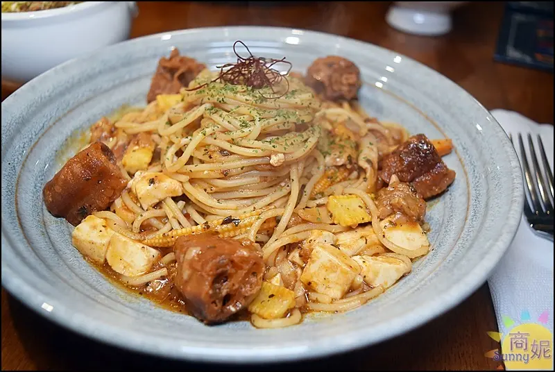 斐得蔬食。網評4.5星異國風蔬食料理!歐風裝潢加上創意美味連葷食者也愛-商妮吃喝遊樂