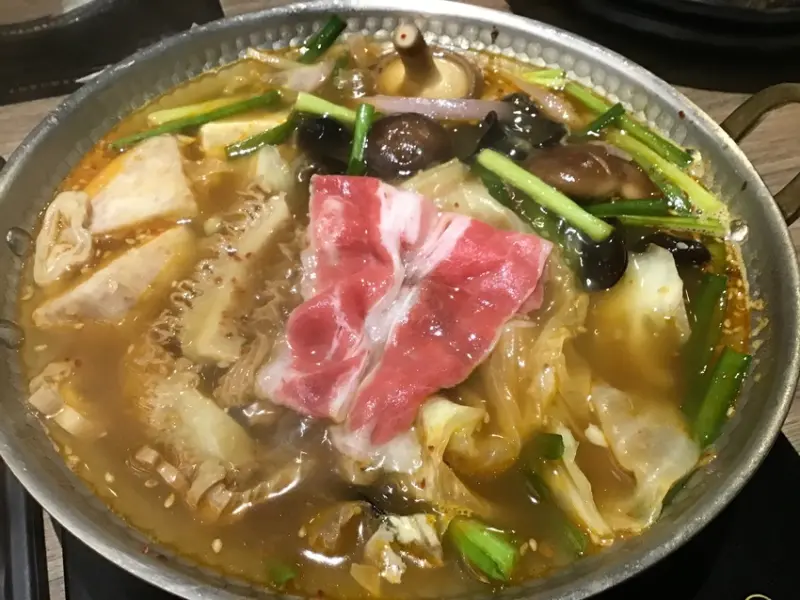 中壢美食-聚北海道鍋物(sogo店)-壽星寒冬饗宴