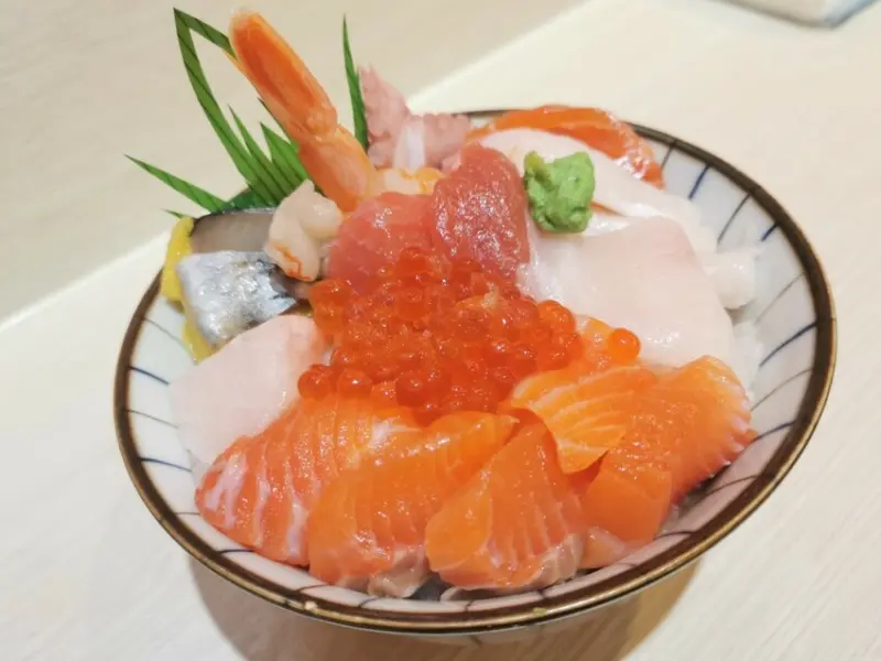 【食記】台中睿壽司.生魚片.丼飯@北區一中商圈&台中科技大學 : 平價好味道,每日新鮮嚴選食材唷