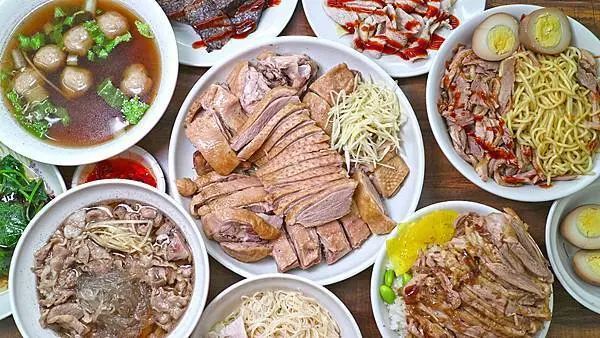 【林口.小吃】天然食材新鮮鴨肉，滋養身心補荷包-鐘予原味當歸鴨(林口店)