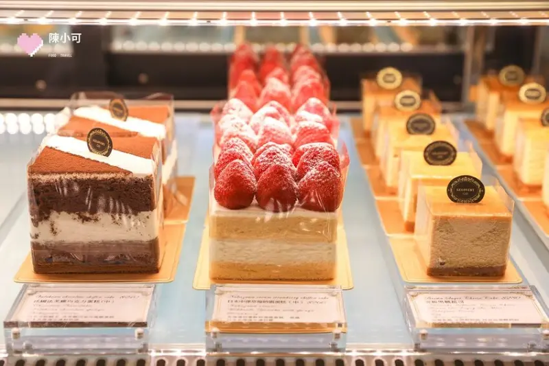 外帶生意超級好，東區夢幻甜點店！點蛋糕送法國瑪黑茶，法國藍帶美好食藝GeloveryGift蒟若妮法式甜點店