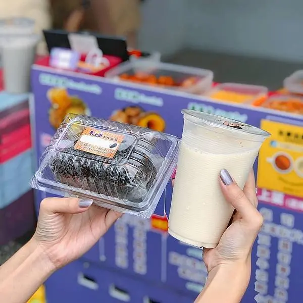 到處遊走的飯糰餐車，平日早上限量供應，要買就要趁早 | 【台北市萬華區-西門站】米大廚飯糰專賣