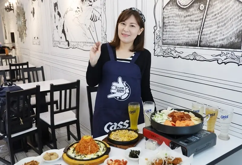 Google評價4.8顆星，鍋物、韓式熱炒通通有，200元出頭就可享韓式小菜吃到飽!!