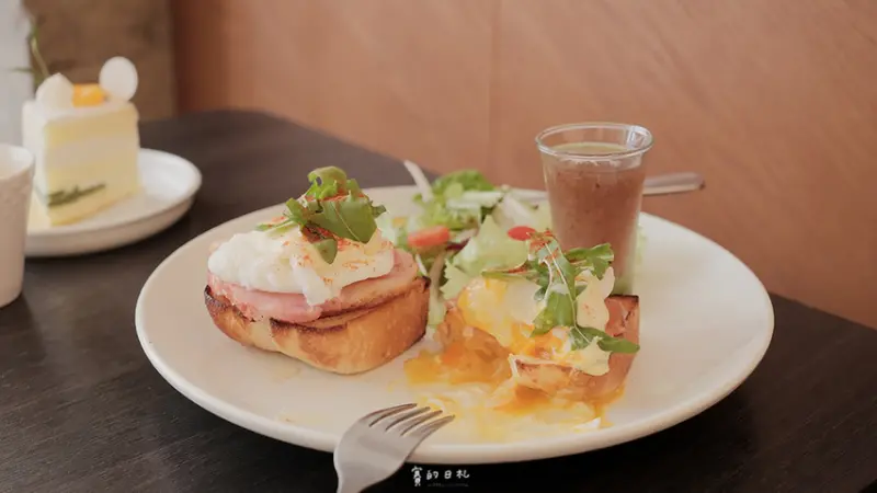 Yolo Moment 新美式烘焙｜台中南屯區早午餐｜班尼迪克蛋｜舒食餐廳｜彰化知名肉桂捲｜台中客製化蛋糕