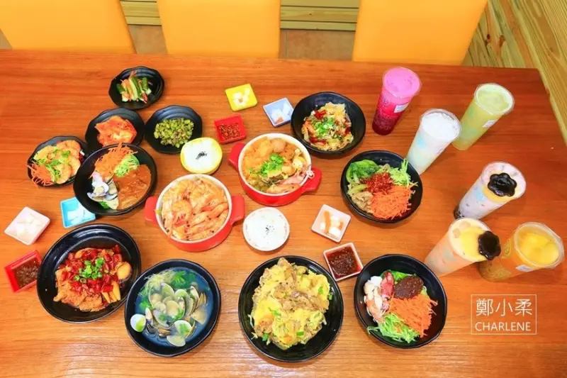 台北北投|丰騰號 麵堂茶室-高CP值平價餐廳料理|親民平價捷運站美食推薦|手搖飲 功夫麵 鍋物 丼飯 麻辣燙|體驗