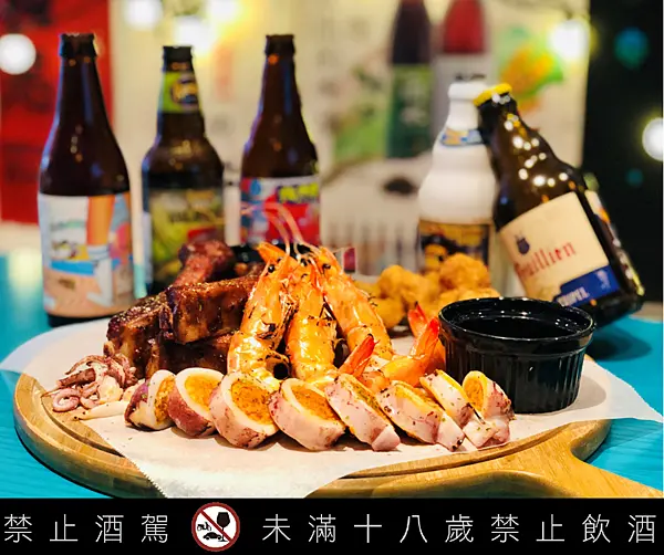 【台北美食￭中正區】jup jup精釀啤酒餐酒館 x 特色手工啤酒任君選，豐富多元餐點超推薦、呼朋引伴來jup jup，開心歡樂都jump jump║ 台北車站啤酒餐廳推薦、北車美食、台北車站美食