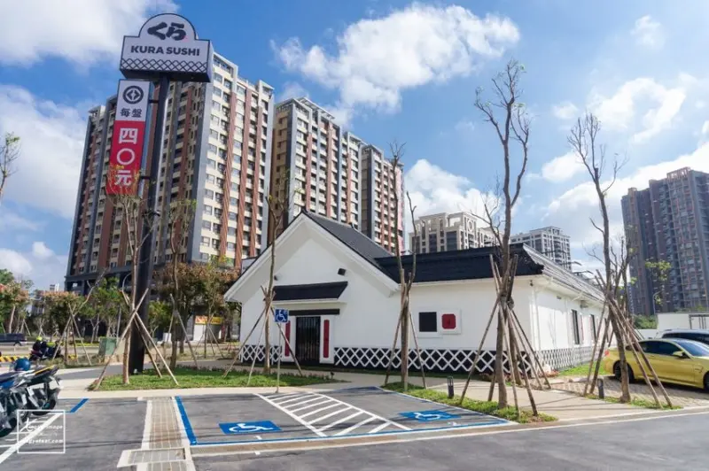 桃園｜青埔美食【くら寿司 藏壽司-桃園青埔店】一起散步吃迴轉壽司。(鄰近桃園高鐵站/桃園IKEA)