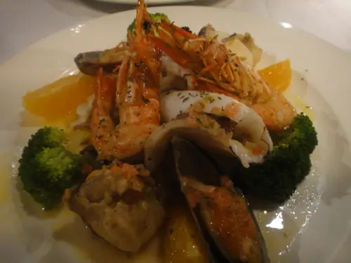 <台北>【物超所值的優質牛排!!】小銅板牛排