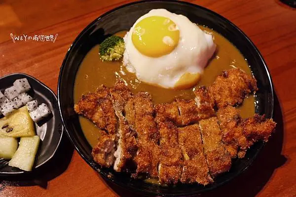 【桃園】內壢－陳煮席咖哩 澎湃雞腿排 免費續飯續醬 高CP值 近元智大學