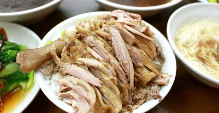 〖鐘予原味 當歸鴨〗家傳當歸鴨！親民鴨肉飯30元．20元當歸清湯能加滿續喝．超推～超份量當歸鴨腿飯