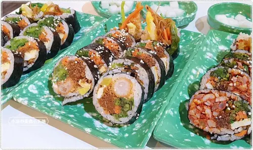 首爾飯桌║人氣韓式飯捲進駐二中學區囉!! 主打飯捲、鍋物、泡麵、煎餅的平價韓式料理店!!