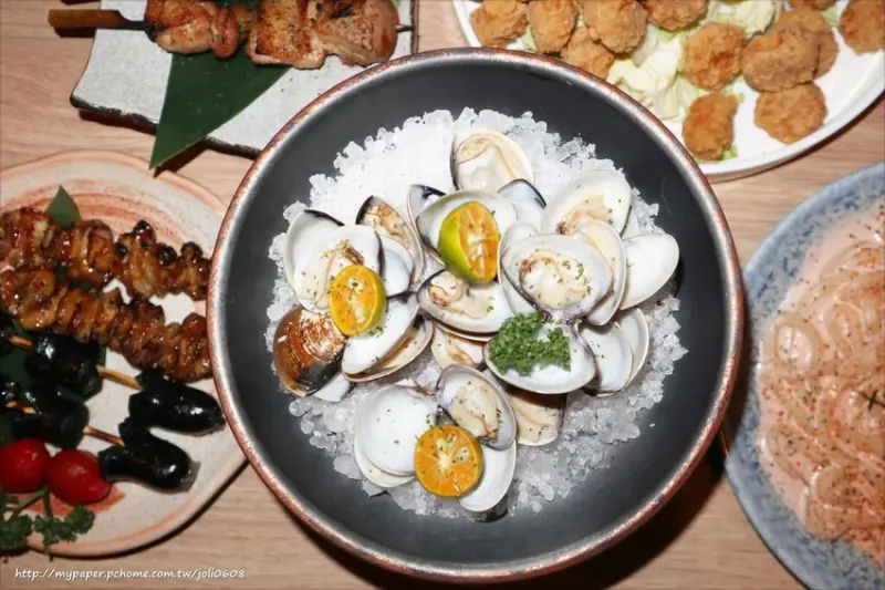 【jup jup精釀啤酒居酒屋】台北信義區宵夜酒吧推薦 捷運市政府站精釀啤酒喝到飽居酒屋推薦 八款精釀啤酒喝到飽$398