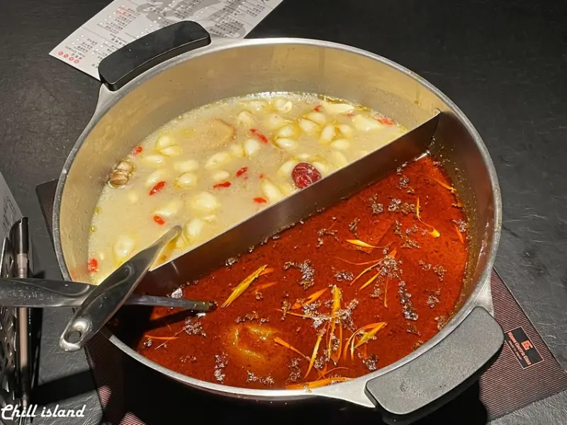 【台北公館 |辛殿麻辣鍋】時尚夜店風裝潢，自助吧冰淇淋才是本體的麻辣鍋
