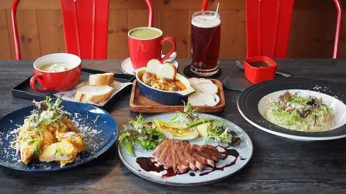 道地異國風味不用花大錢！【Lé Eat 義法倉廚】鳳山華鳳特區值得一吃的美味！（附完整菜單價位）文山特區美食 鳳山義大利麵/鳳山義式餐廳推薦