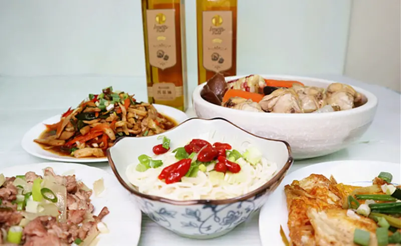 苦茶油料理｜團購苦茶油推薦｜梅山茶油｜梅山頂級苦茶油｜100%低溫鮮榨｜天然無添加｜梅山特產｜梅山苦茶油｜溫香純淨｜料理好幫手｜料理新手零失誤