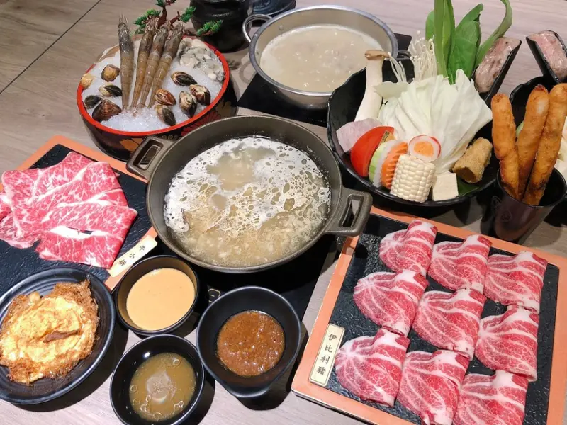 桃園美食/中壢涮涮鍋 隱鍋 15種以上特色湯底 肉品海鮮食材新鮮 香蔥油條必點