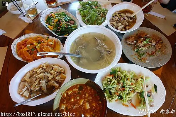 【嘉義。竹崎】頂站咖啡食堂（預約制）。無菜單料理。活水鱘龍魚