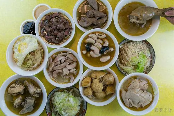 中壢新明夜市美食-山雀麻油雞，一間用真心在做麻油雞料理的好店家！大推高麗菜飯！而且也有麻油松阪豬喔～（邀約)