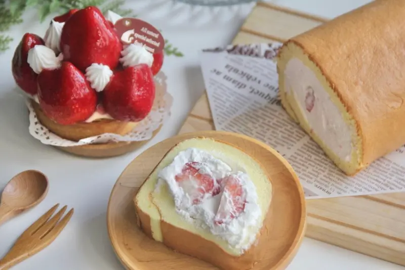 草莓季必吃！季節限定草莓大福、草莓生乳捲、草莓塔 真材實料吃得到！台南永康區 【莓朵菈蛋糕甜點坊】台南伴手禮│永康美食│宅配美食