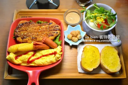 老屋文青風新埔早午餐,炸豬排有專賣店水準,烏龍麵、蔥抓餅