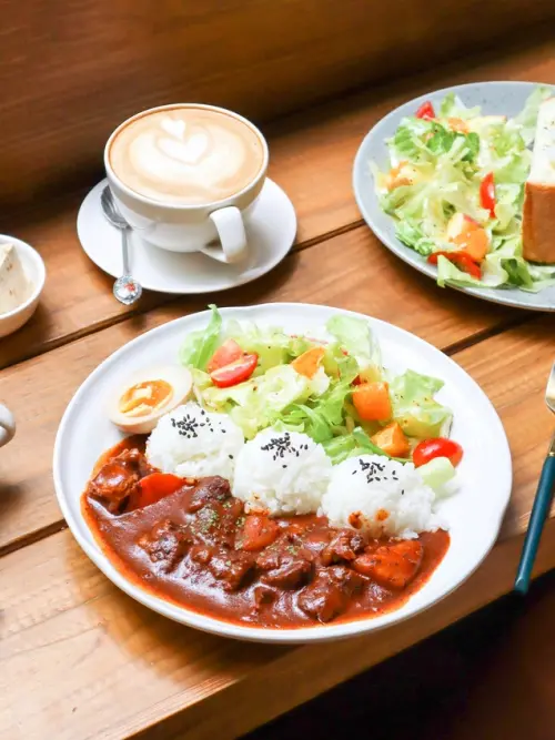 [ 台北美食 ]窗邊 Cafe- 喝杯咖啡寧靜的眺望窗外的車水馬龍