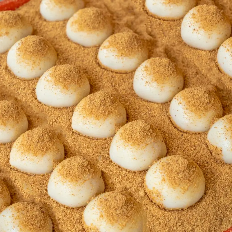 宜蘭美食 古意人養生米粿｜隱身宜蘭北館市場人氣手工麻糬，白胖胖口感超軟Ｑ，甜鹹口味一次收服！ · 算命的說我很愛吃