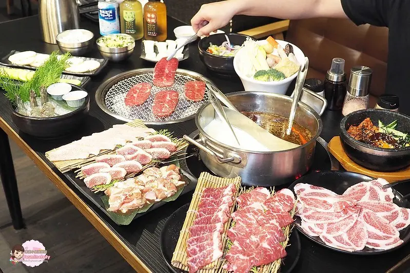 低調住宅區裡的高質感燒烤店，專人代烤、沙發座椅超舒服！【月 炭火燒肉 鍋物】屏東燒肉推薦 屏東火鍋推薦（附完整菜單價位）