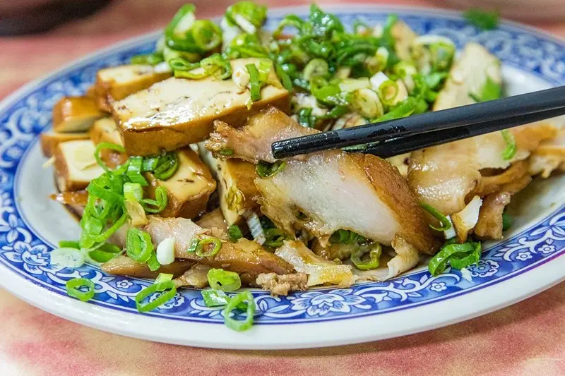 黑記懷舊排骨飯/小虎食夢網 提供