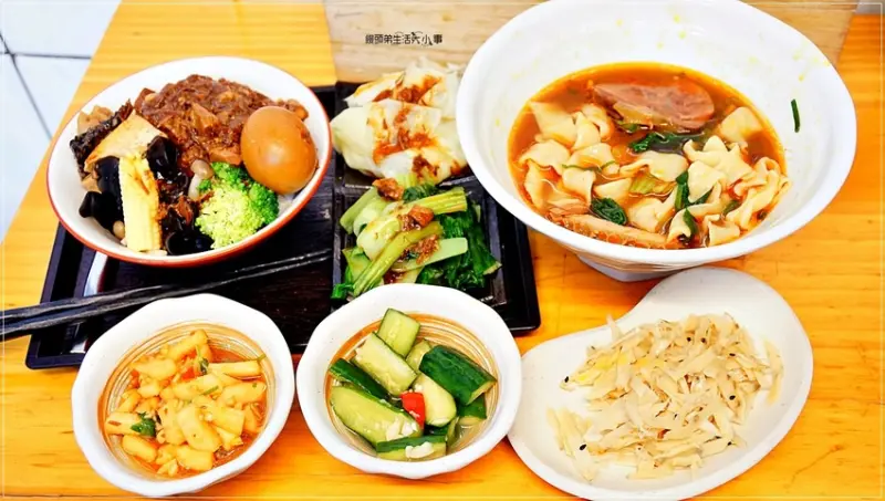 【三重 牛肉麵】二木 酒·料理之二木牛肉麵／捷運三重國小站～CP值超高，隱藏版牛滷肉飯，份量大，價格親民