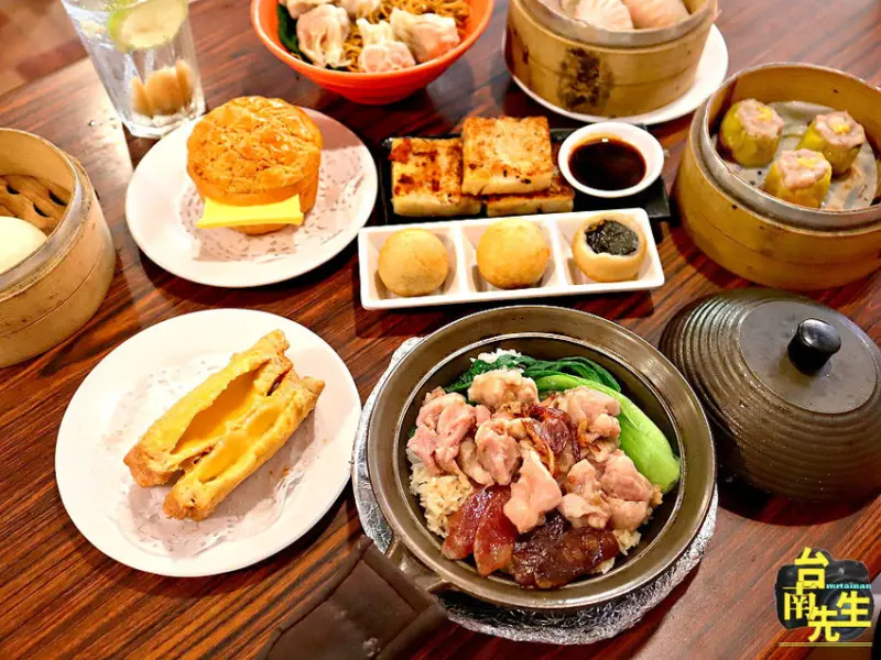 台南平價港式料理／傳承香港師傅手藝／嚴選食材手工自製／價格親民物超所值／午餐晚餐宵夜都吃得到／各式港點禮盒