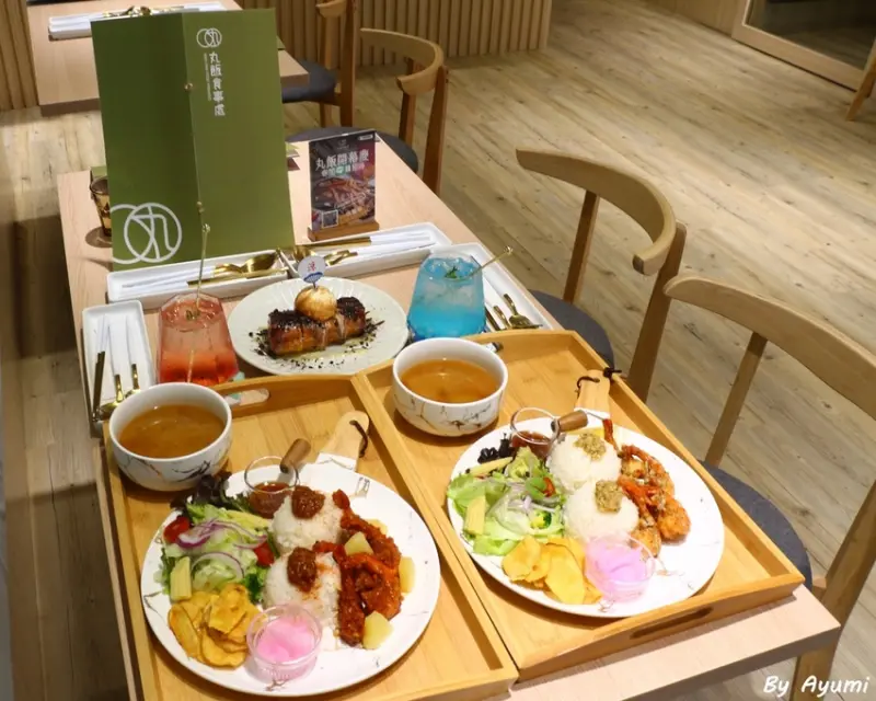 [台南中西區美食推薦]不用跑到日本沖繩就能吃到蝦蝦飯－丸飯食處所/夏威夷蝦蝦飯/炸銀絲捲加雙醬冰淇淋OREO/西瓜露露汽泡飲/沖繩藍汽泡飲