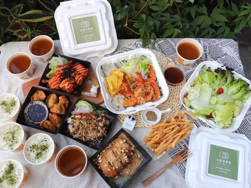 丸飯食事處：宅在家就能品嘗美味的沖繩蝦蝦飯/套餐組合讓你宅在家就能輕鬆享用美味的異國料理組合 - 進食的巨鼠