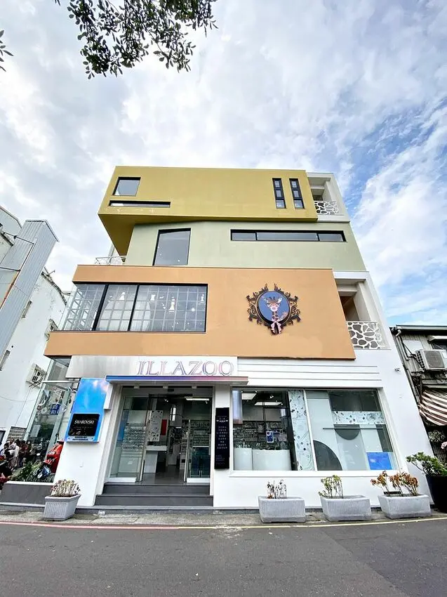 苡菈 illazoo Crystal & Accessory：全台最大間的施華洛世奇Swarovski水晶素材專賣店/施華洛世奇創意手作品牌授權商/台南國華街超好逛手工藝.手作.伴手禮物店/台