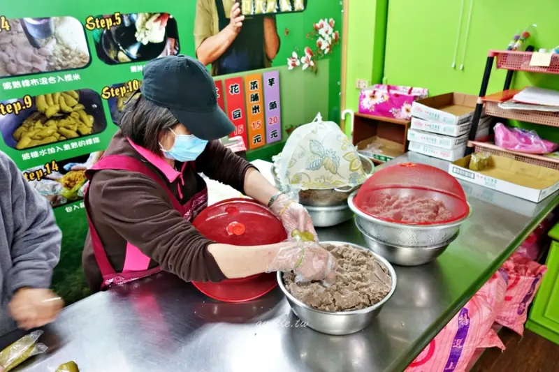 【宜蘭】蘭馨粿琴茶粿 現做芋頭茶粿 軟Q拿在手上還熱呼呼的美味粿仔推薦