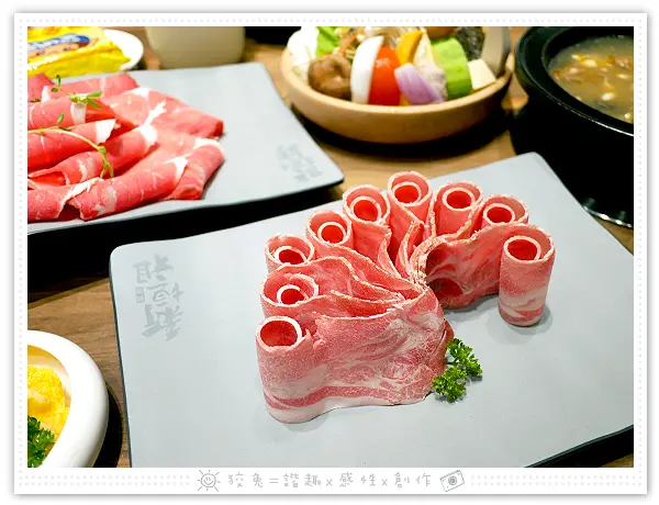 [台南食記] 新垣祖鍋物~安平火鍋推薦！來自嘉義的火鍋界扛霸子！大推燒酒鍋、爆炒蒜頭蛤蠣鍋、招牌麻油炸蛋！(安平店)